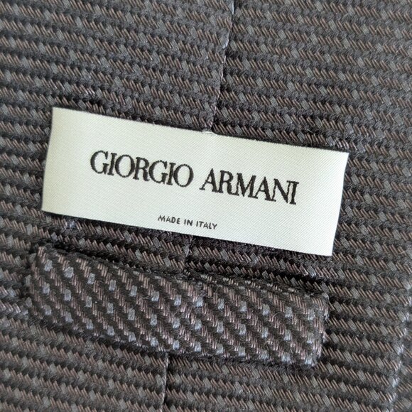 Giorgio Armani Dark Grey Silk Tie - Made in Italy - Picture 5 of 8